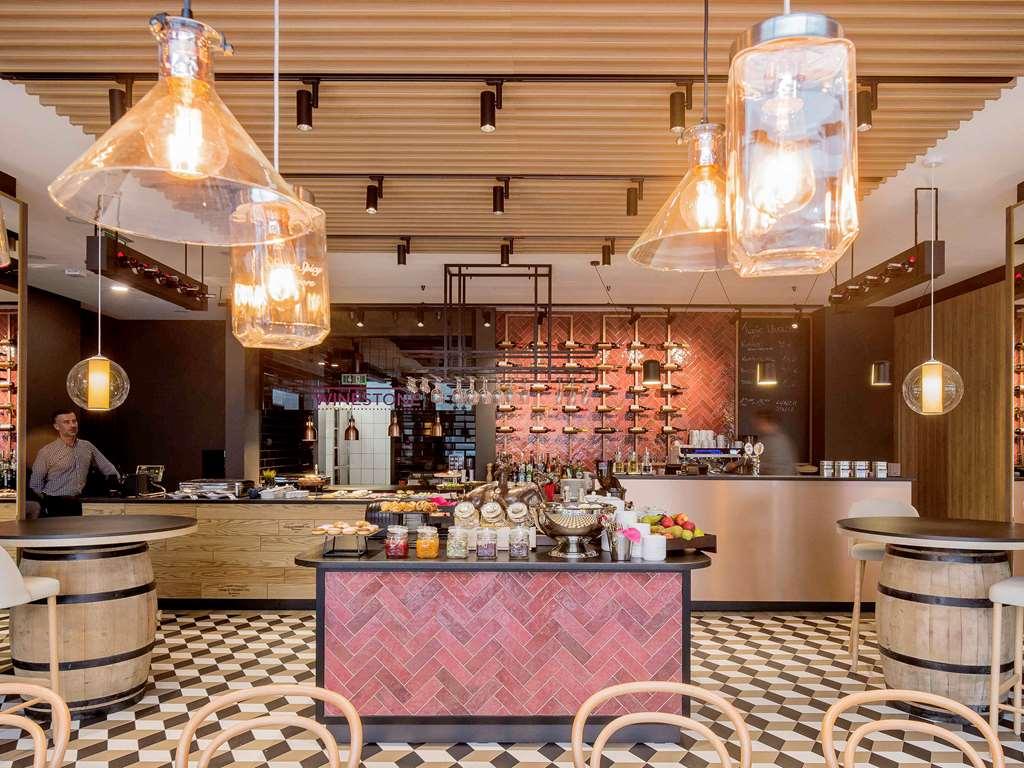 Ibis Styles Krakow East Hotel Restaurant photo